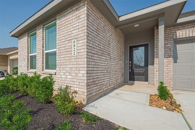 Foto del edificio - 6822 Harvest Wheat Ln