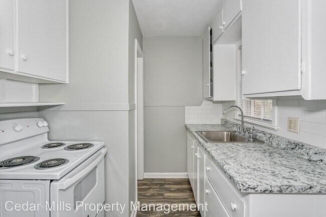 Building Photo - 1 br, 1 bath House - 2522 E. Wilma St