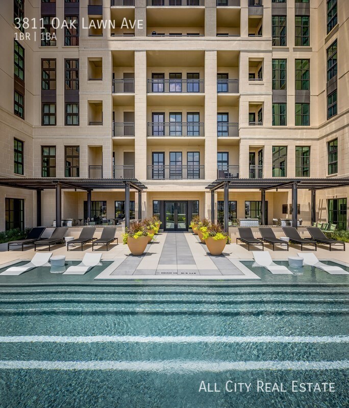 Foto principal - 3811 Oak Lawn Ave