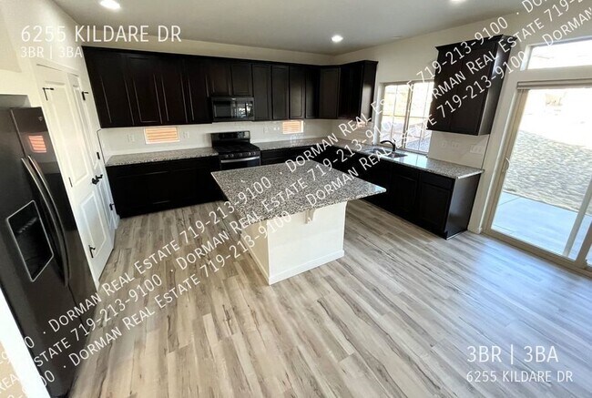 Foto del edificio - 2-Story Home in Banning Lewis