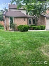 Building Photo - 2906 Moon Lake Dr