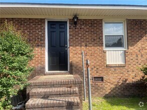 Building Photo - 4959 Fieldcrest Dr