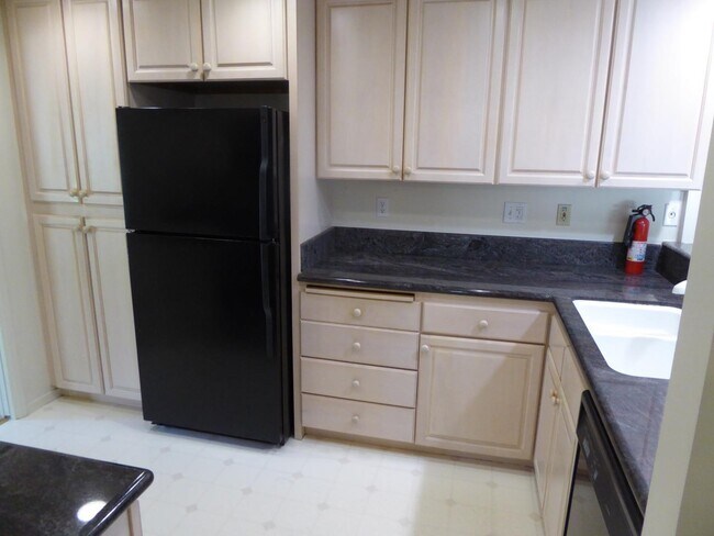 Building Photo - 15 Havenridge Ct