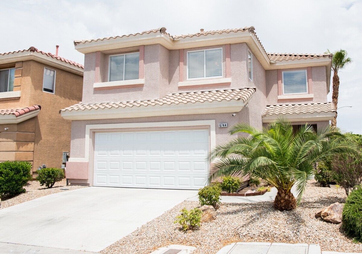 Foto principal - 6744 Pastel Camellia St