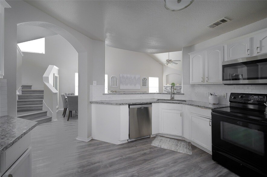 Foto principal - 1001 Acacia Dr