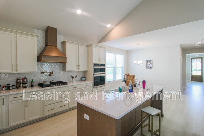 Foto del edificio - 448 Bluegill Ln