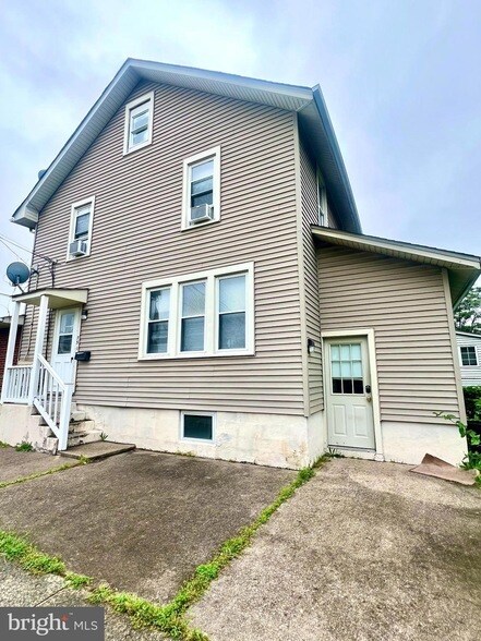 Foto principal - 75 E Browning Rd