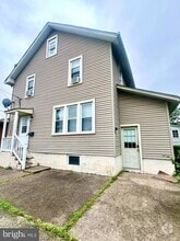 Building Photo - 75 E Browning Rd