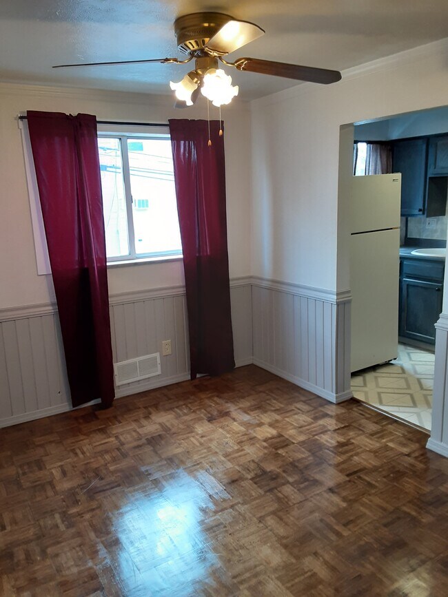 Dining room - 1324 Kenberma Ave