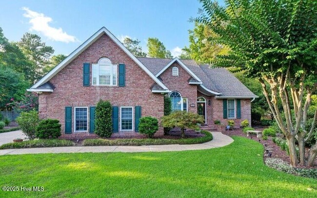 Building Photo - 8825 Sawmill Creek Ln
