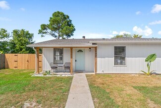 Building Photo - 2842 Villa Woods Cir