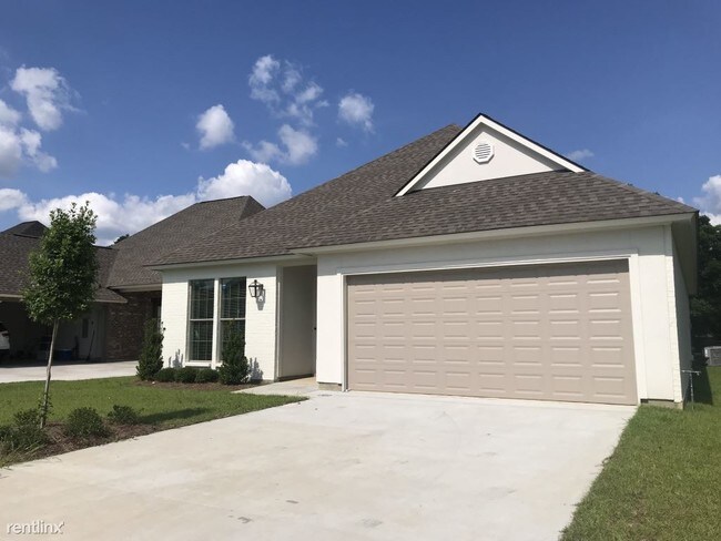 Building Photo - 3 br, 2 bath House - Dutchtown Meadows