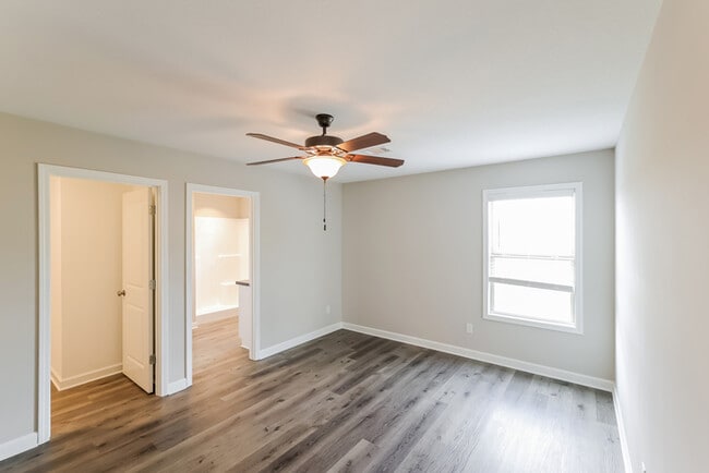 Building Photo - 123 Wexford Way