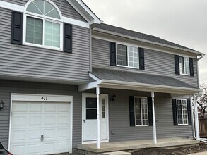 Building Photo - 411 Village Creek Dr