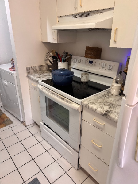 Building Photo - 3600 SW 23rd St