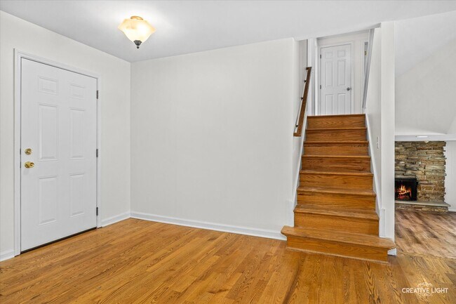 Foto del edificio - 1333 Briarwood Dr