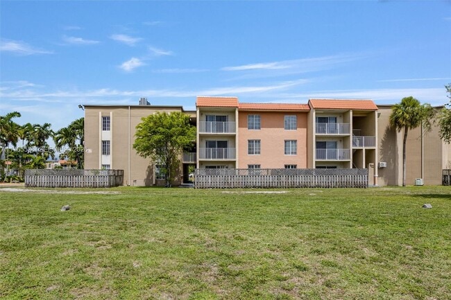 Building Photo - 4920 NW 79th Ave