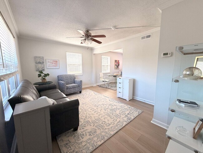 Building Photo - Fully Furnished Beach Pod - 2BR Near Folly Beach & Downtown Charleston!