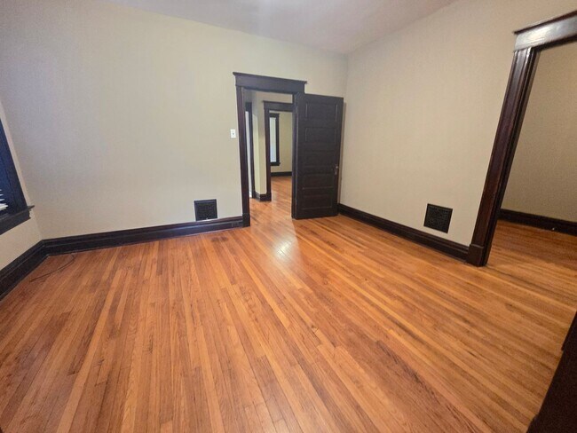 Building Photo - 4220 Shaw Blvd