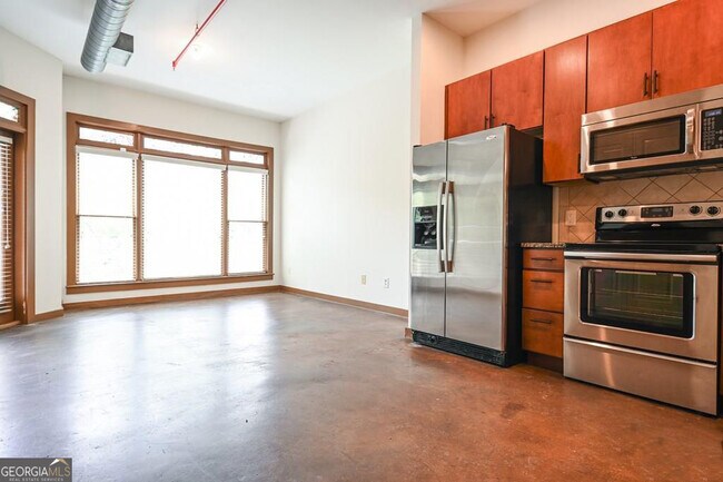 Foto del edificio - 250 Martha Dr