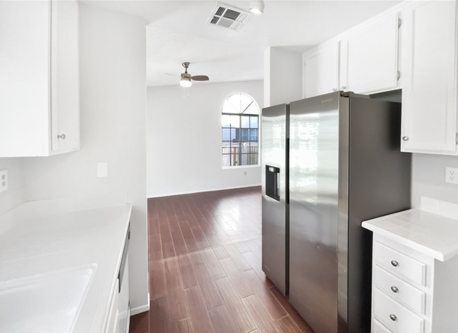 Foto del edificio - 12362 Highgate Ave