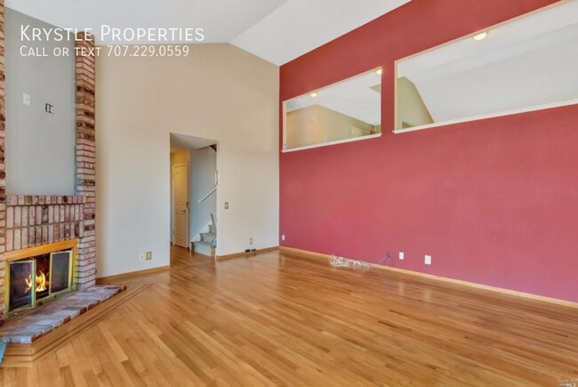 Building Photo - ***Luxury Living with Breathtaking Views a...