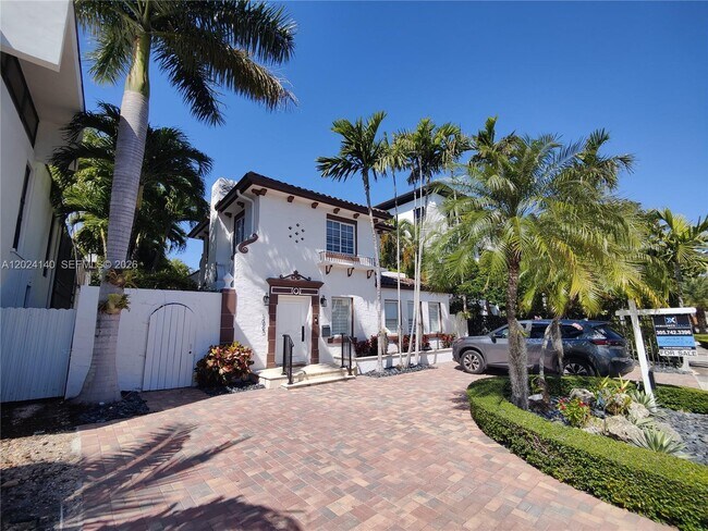 Foto del edificio - 1823 S Bayshore Ln