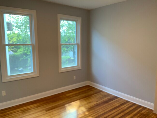 Foto del edificio - 105 Beachview Ave