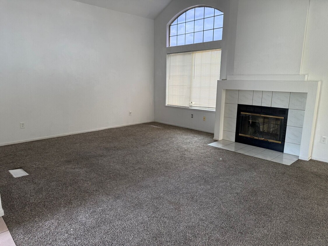 Building Photo - 418 Kinsmill Ct