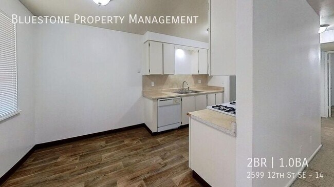 Foto del edificio - 2 Bedroom in South Salem - Apply Now!