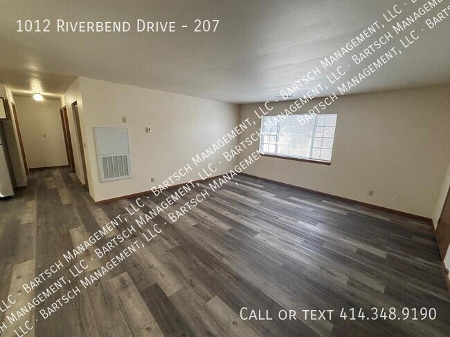 Foto del edificio - 1012 Riverbend Dr