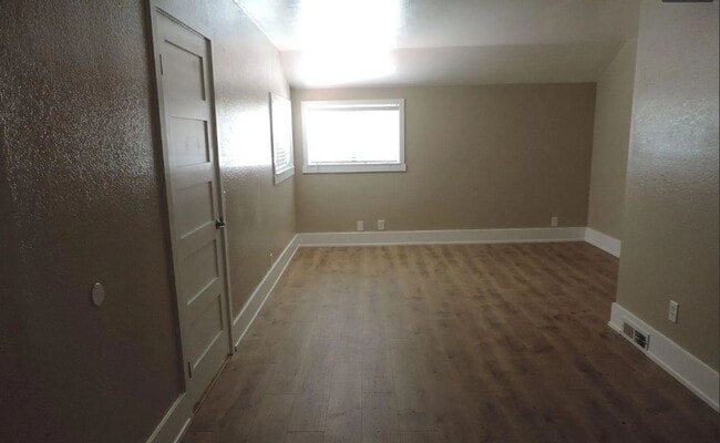 Foto del edificio - Beautiful 3-bed, 3-bath Home