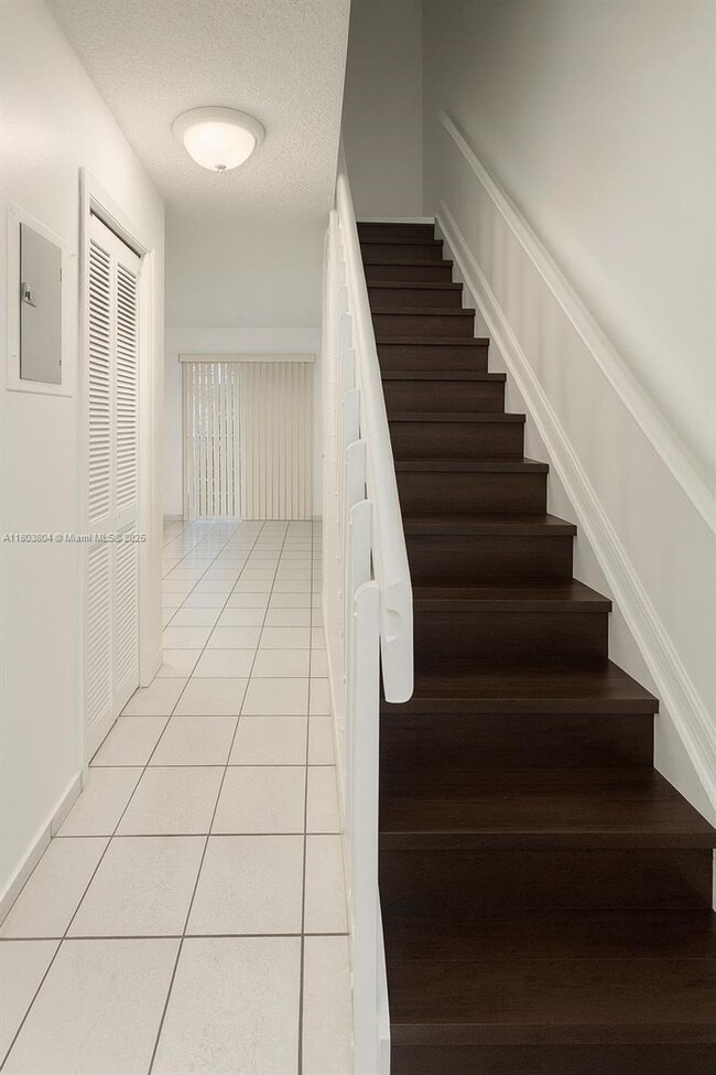 Foto del edificio - 8170 NW 10th St