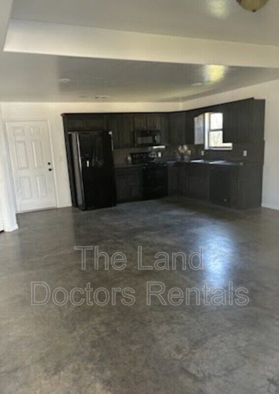 Foto del edificio - 18501 County Rd 1516