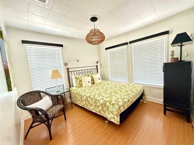 Foto del edificio - 12925 John Reynolds Rd