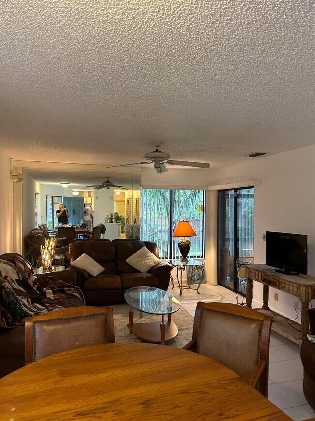 Foto del edificio - 301 Harbour Pointe Way