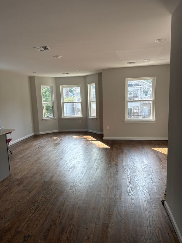 Foto principal - 224 S 6th St
