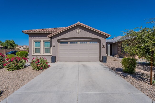 Building Photo - Stunning 2020 Built Maricopa Home