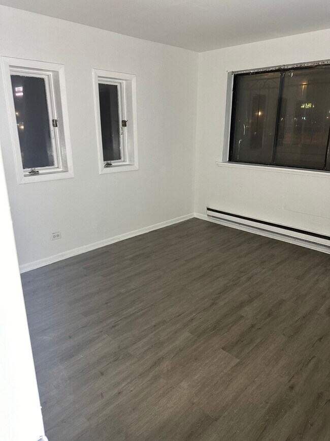 Foto del edificio - 8725 S State St
