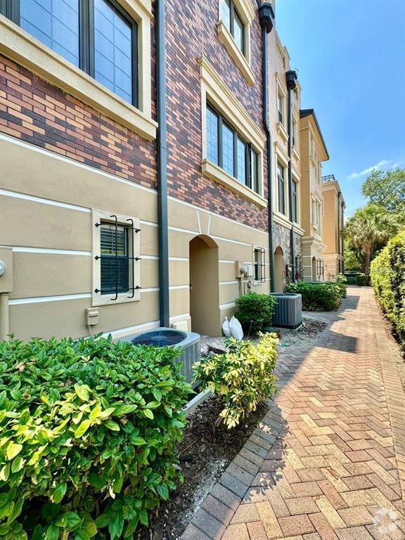 Building Photo - 2237 Soho Bay Ct