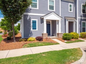 Building Photo - 1034 Lyndon Station Dr