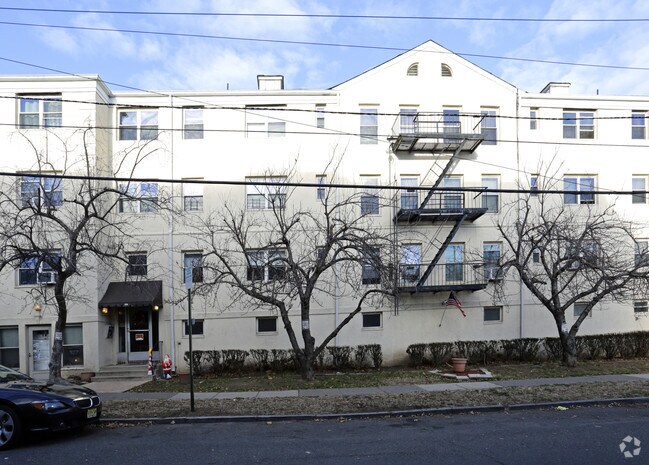 Foto del edificio - 109 W 53rd St