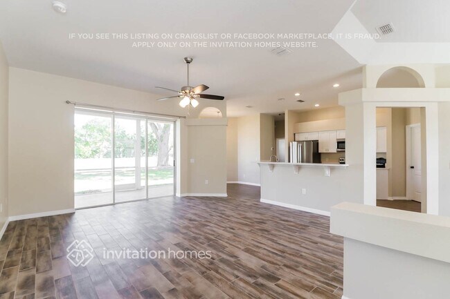 Foto del edificio - 4924 Canterbury Dr