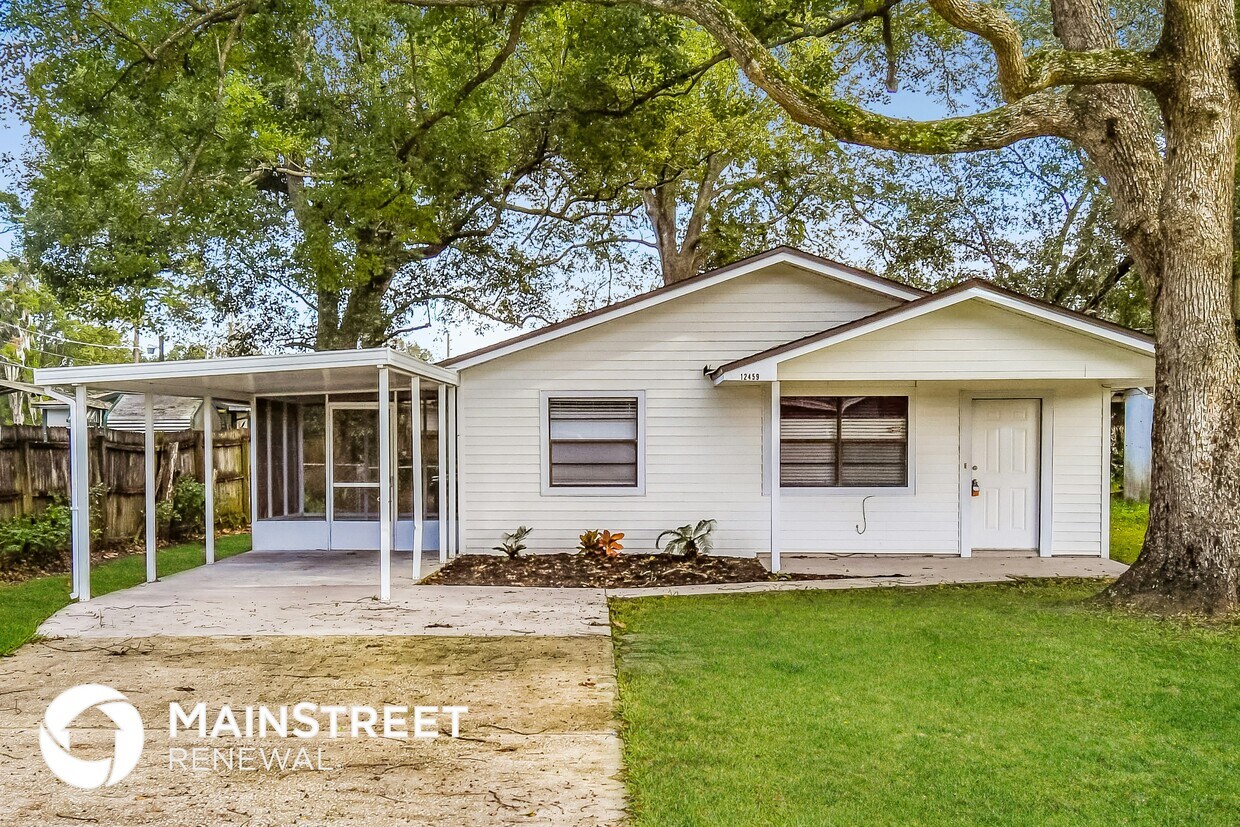 Foto principal - 12459 Sago Ave W