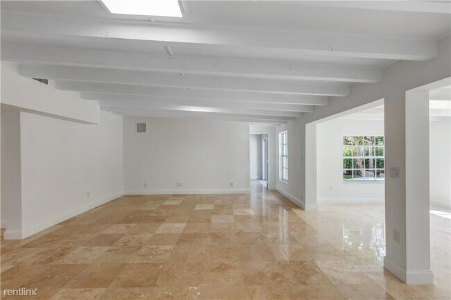 Building Photo - 4 br, 2 bath House - 1951 Admirals Way