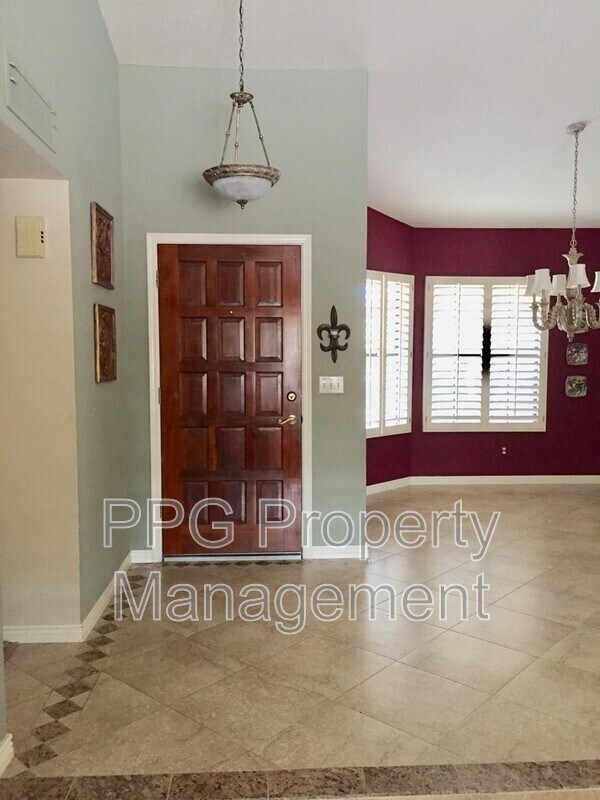 Foto del edificio - 6065 E Waltann Ln