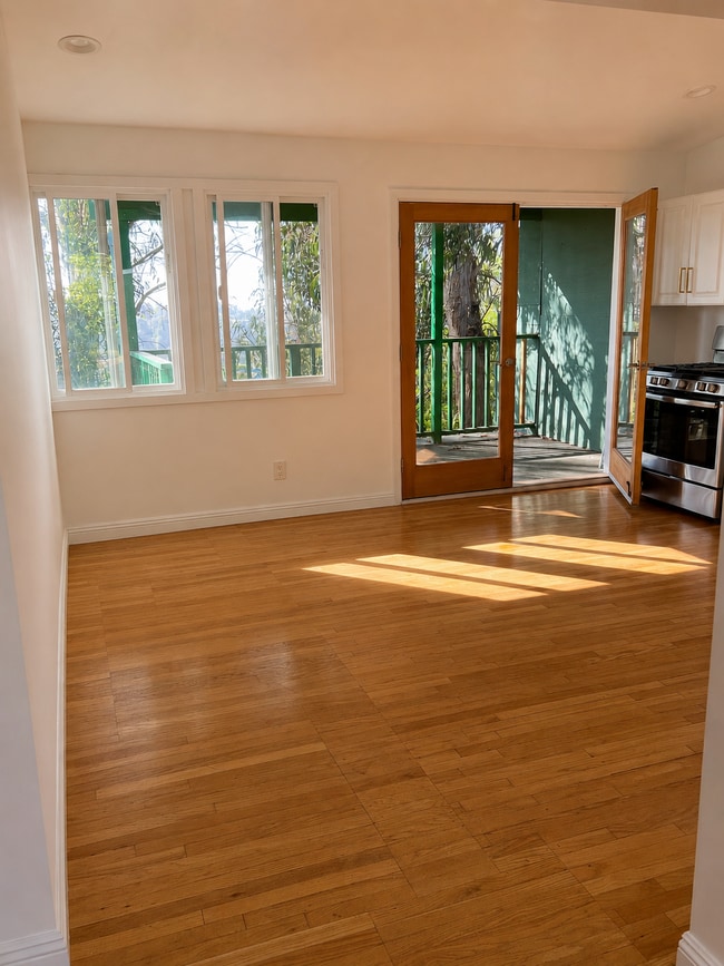 Building Photo - 1404 San Remo Dr