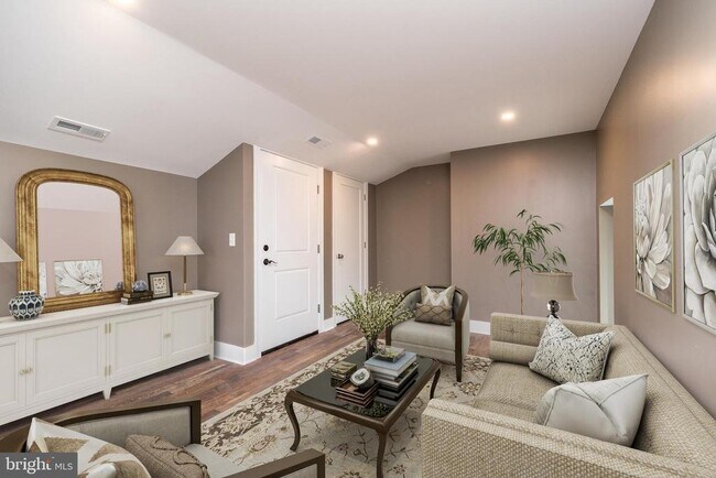 Foto del edificio - 4844 Old Easton Rd