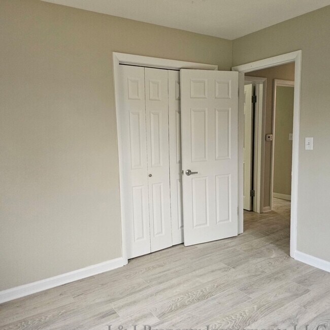 Foto del edificio - 7119 S Solon Rd