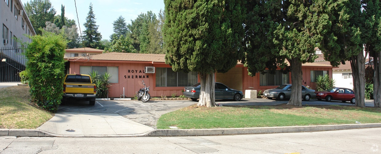 Building Photo - Royal Sherman